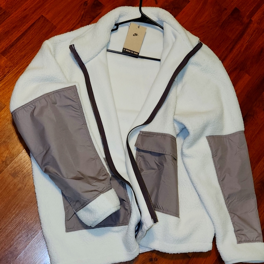Nike fleece jacket